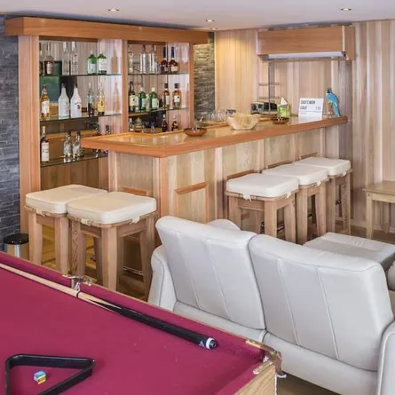 Who Would You Invite to Your Garden Bar Event? 