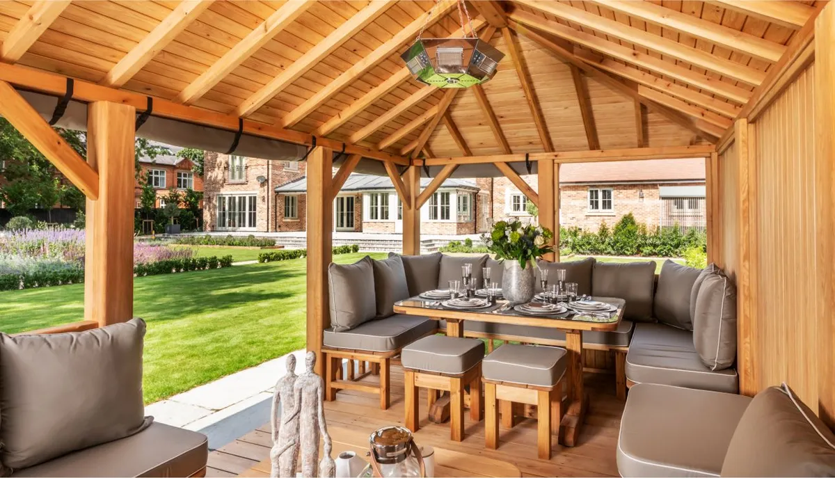 The Best Time to Have a Garden Party This Year