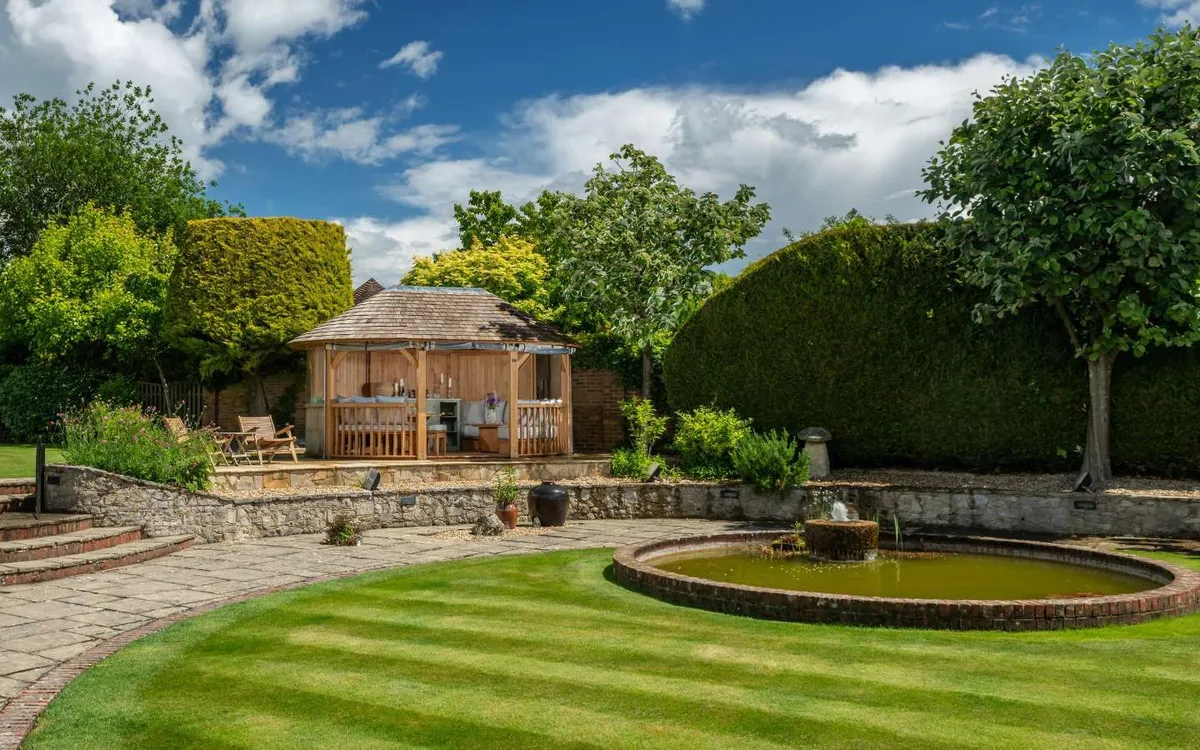 How to Build the Most Luxurious Garden 