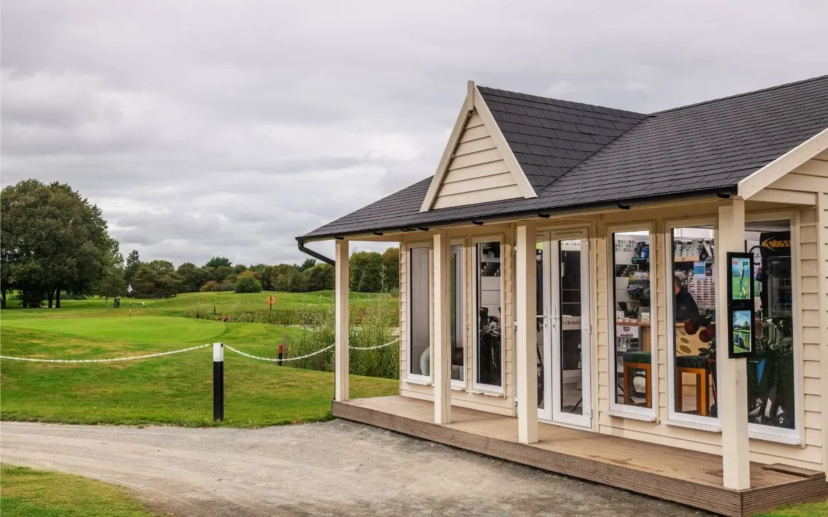 Crown Heritage Luxury Garden Room